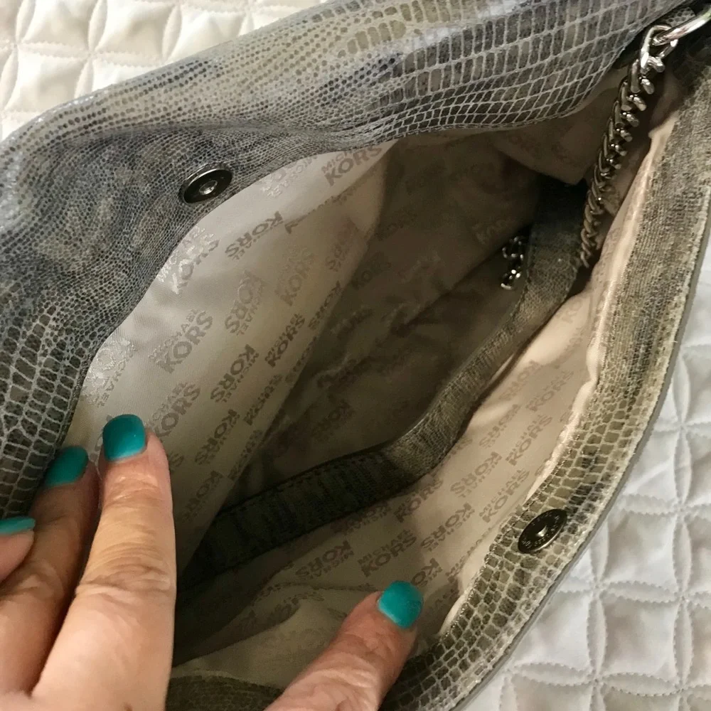 ⚡️SALE⚡️Michael Kors Leather Snake Print Clutch